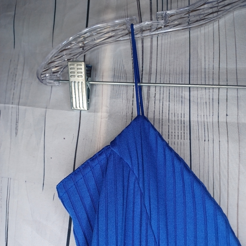 PrettyLittleThing Royal Blue Maxi Bodycon V-Neck Dress - Picture 7 of 11